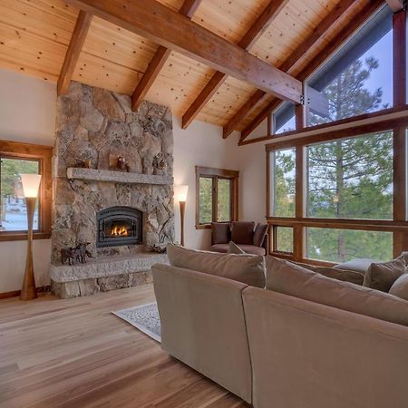 Kings Way Lake View - Spacious 4 Bedroom W Private Hot Tub, Pool Table! Tahoe Vista Bagian luar foto