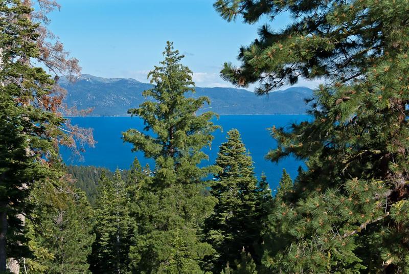 Kings Way Lake View - Spacious 4 Bedroom W Private Hot Tub, Pool Table! Tahoe Vista Bagian luar foto