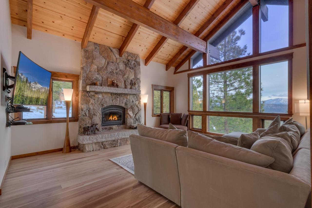 Kings Way Lake View - Spacious 4 Bedroom W Private Hot Tub, Pool Table! Tahoe Vista Bagian luar foto