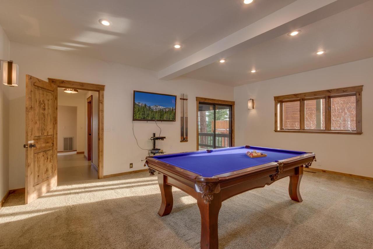 Kings Way Lake View - Spacious 4 Bedroom W Private Hot Tub, Pool Table! Tahoe Vista Bagian luar foto