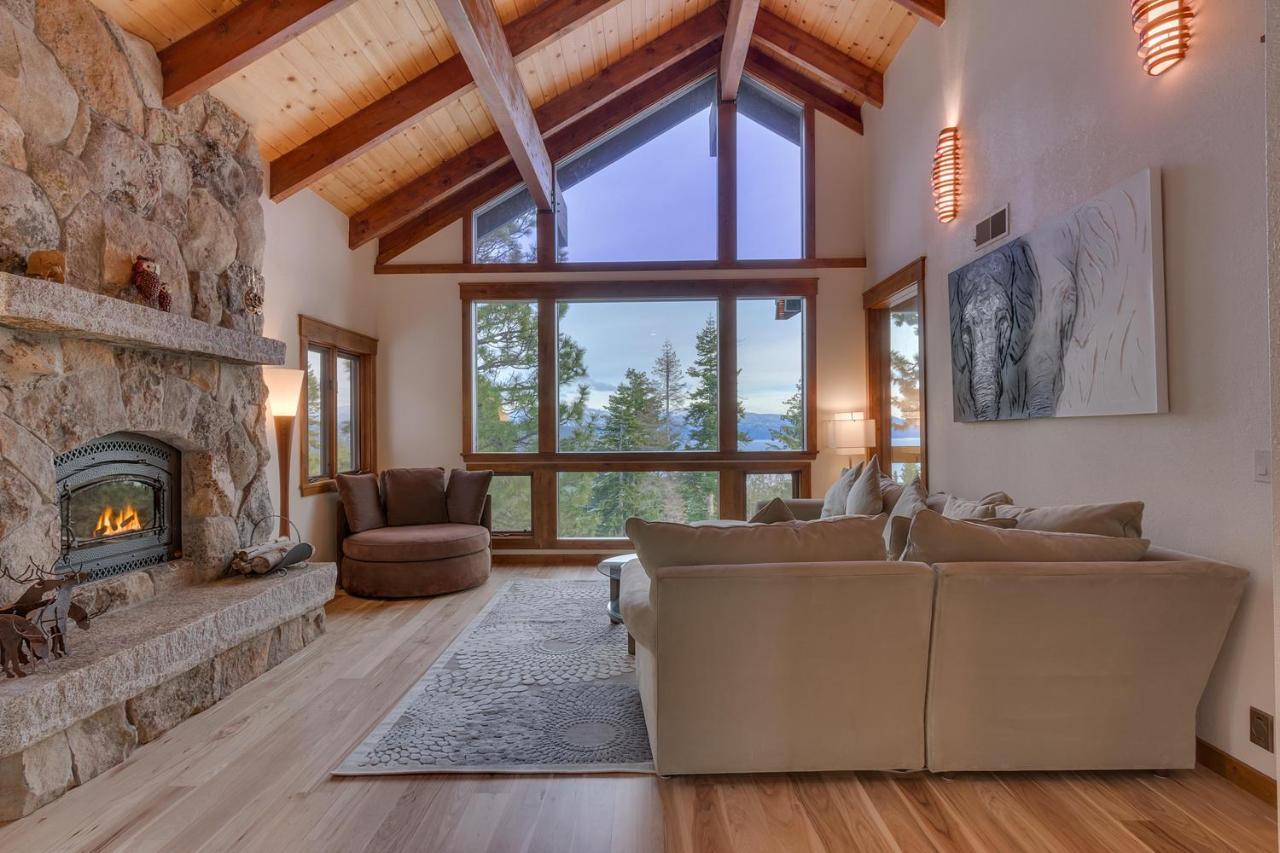 Kings Way Lake View - Spacious 4 Bedroom W Private Hot Tub, Pool Table! Tahoe Vista Bagian luar foto